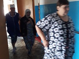 Тренировки работников учреждения по эвакуации проживающих граждан-получателей социальных услуг, при возможных чрезвычайных ситуациях Тренировки работников учреждения по эвакуации проживающих граждан-получателей социальных услуг, при возможных чрезвычайных ситуациях